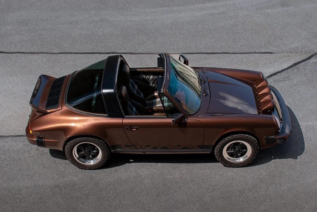 1985 Porsche 911 Carrera 3.2 - Image 28 of 31