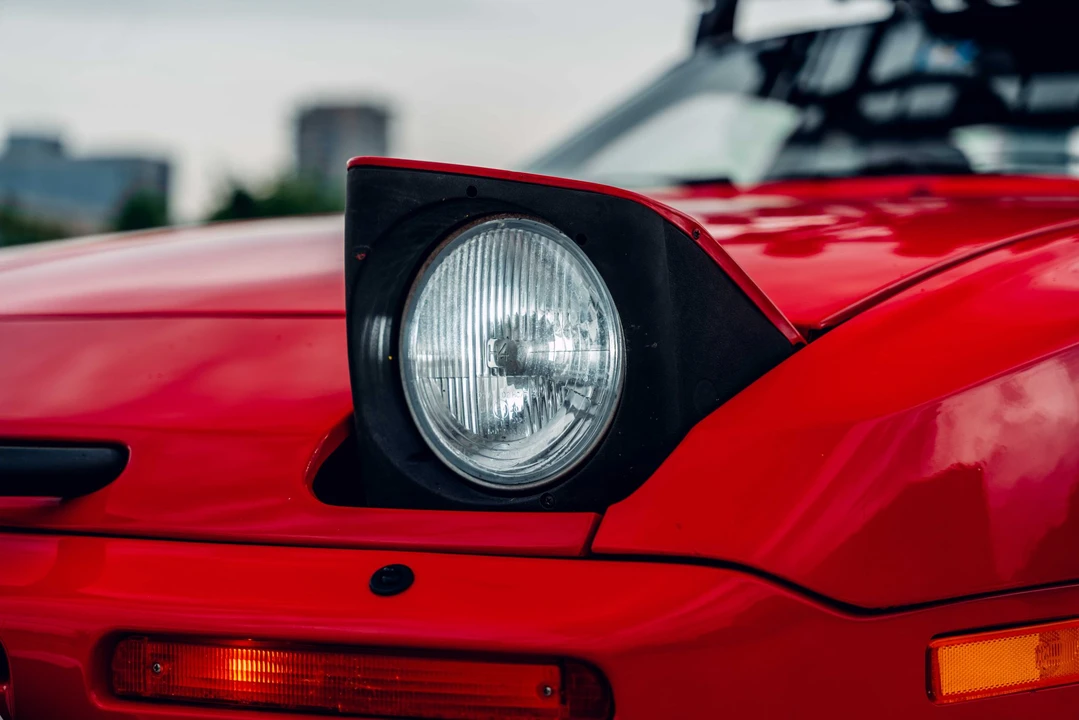 1986 Porsche 944 Turbo - Image 16 of 31