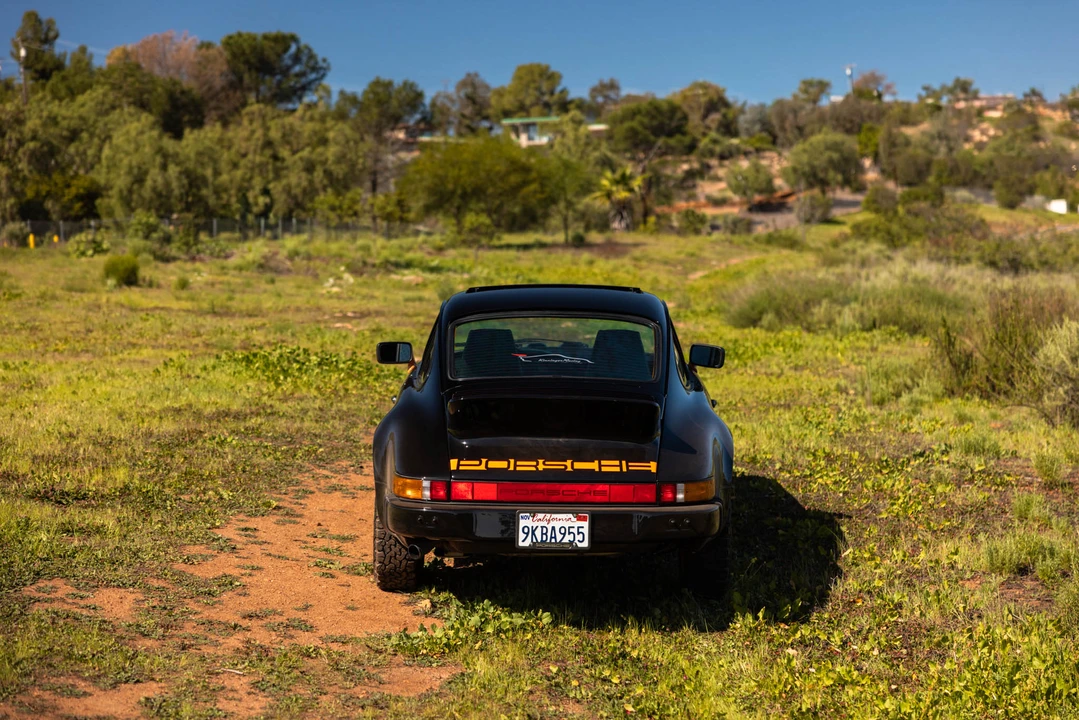 1987 Porsche 911 Carrera 3.2 - Image 24 of 31