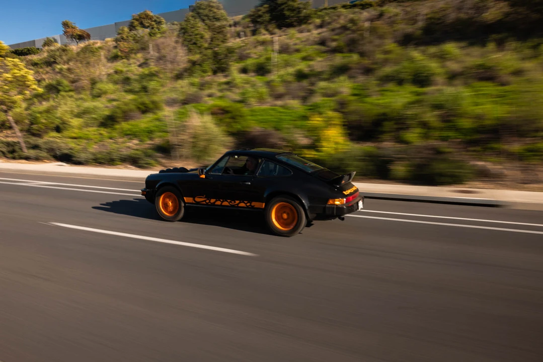 1987 Porsche 911 Carrera 3.2 - Image 9 of 31