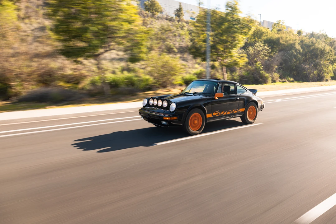 1987 Porsche 911 Carrera 3.2 - Image 2 of 31