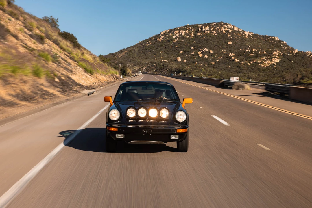 1987 Porsche 911 Carrera 3.2 - Image 5 of 31