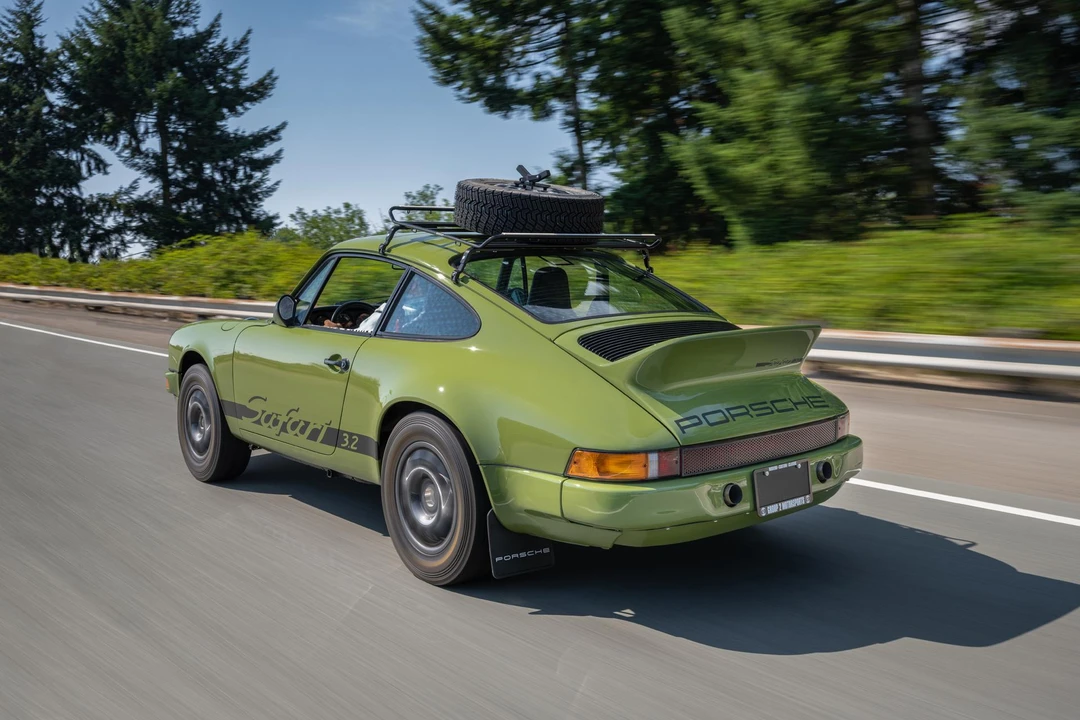 1988 Porsche 911 Carrera 3.2 - Image 16 of 31