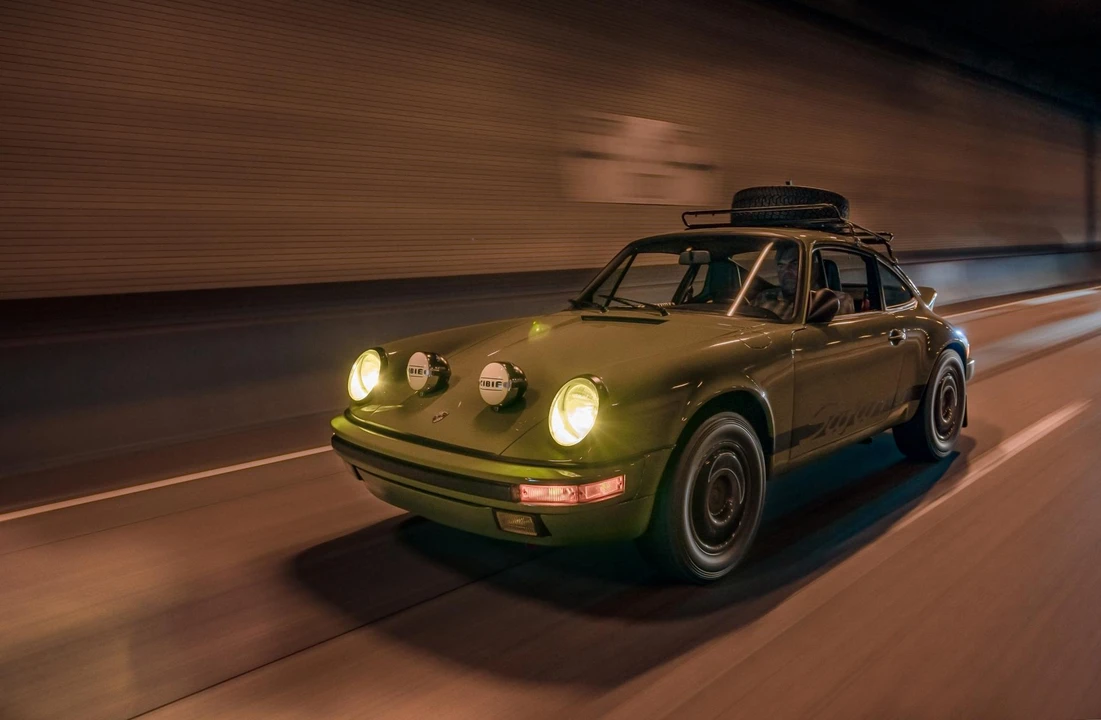 1988 Porsche 911 Carrera 3.2 - Image 14 of 31