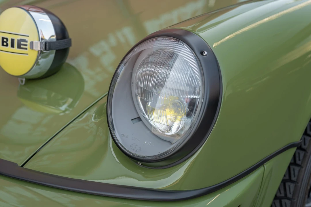 1988 Porsche 911 Carrera 3.2 - Image 26 of 31