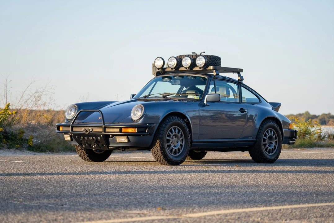 1988 Porsche 911 Carrera 3.2 - Image 2 of 31
