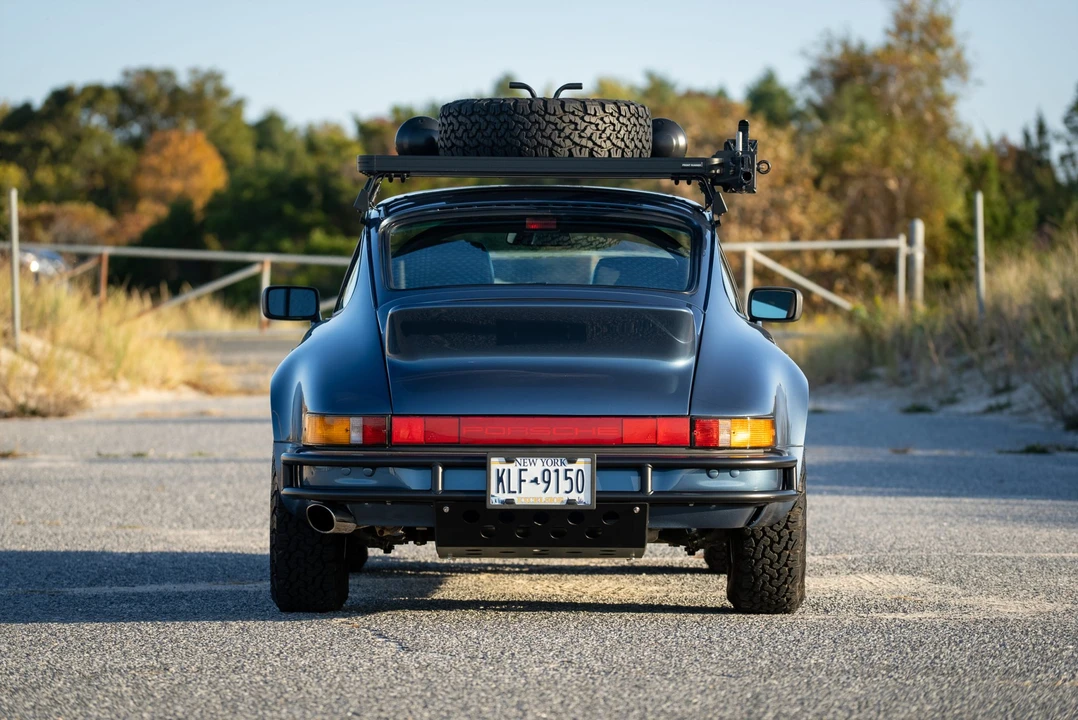 1988 Porsche 911 Carrera 3.2 - Image 10 of 31