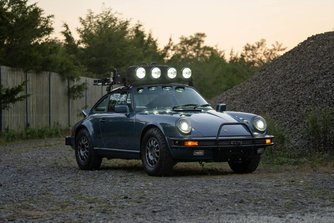 1988 Porsche 911 Carrera 3.2 - Image 25 of 31