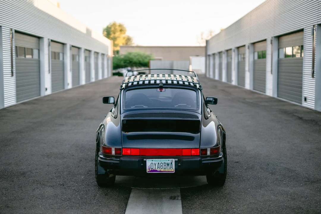 1988 Porsche 911 Carrera 3.2 - Image 22 of 31
