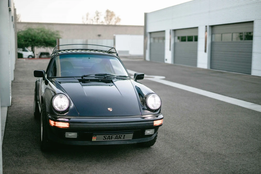 1988 Porsche 911 Carrera 3.2 - Image 6 of 31