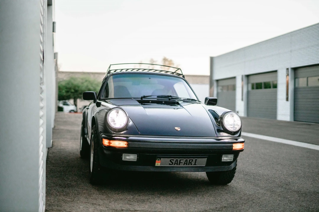 1988 Porsche 911 Carrera 3.2 - Image 7 of 31
