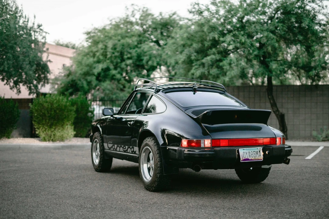 1988 Porsche 911 Carrera 3.2 - Image 19 of 31