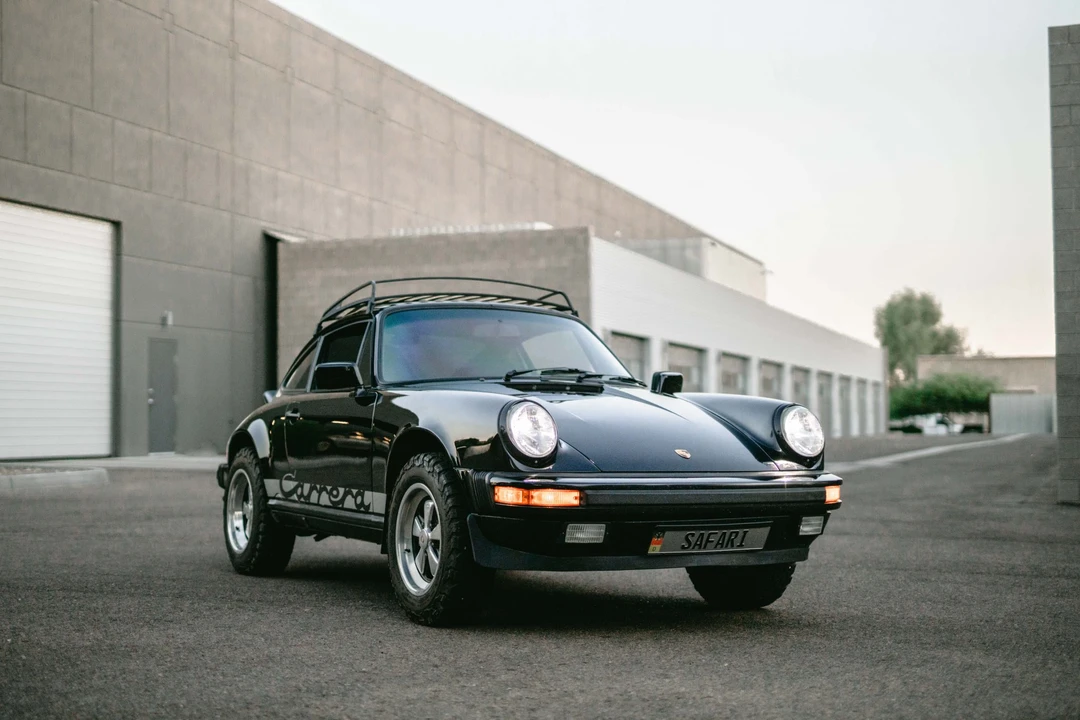 1988 Porsche 911 Carrera 3.2 - Image 4 of 31