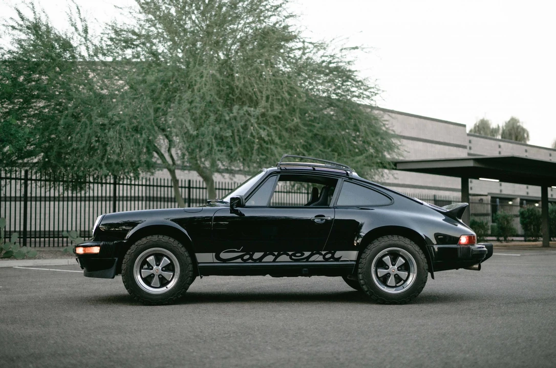 1988 Porsche 911 Carrera 3.2 - Image 16 of 31