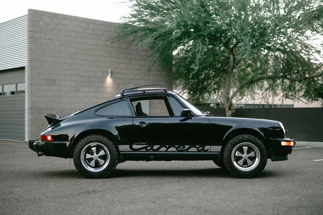 1988 Porsche 911 Carrera 3.2 - Image 28 of 31