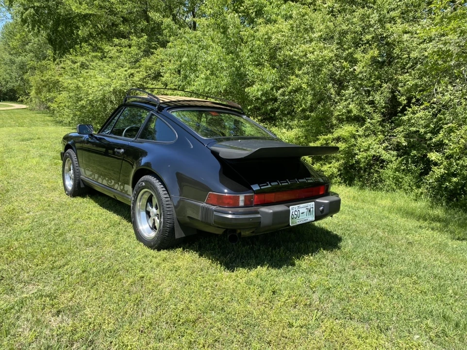 1988 Porsche 911 Carrera 3.2 - Image 29 of 31