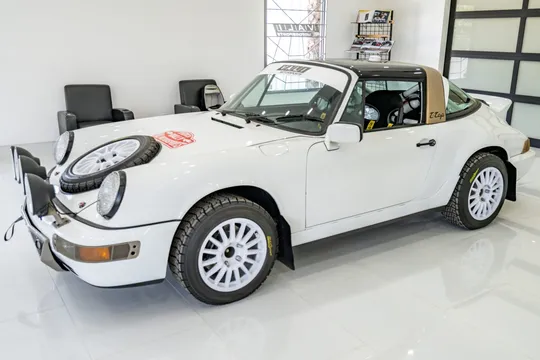 1990 Porsche 911 Carrera 2 Targa