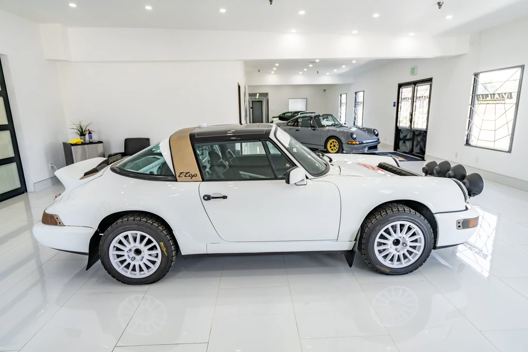 1990 Porsche 964 Carrera - Image 13 of 31