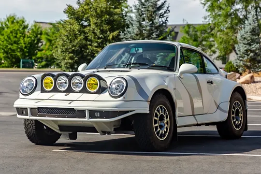 1991 Porsche 911 Carrera 4 Coupe