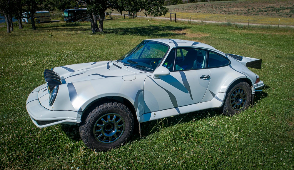 1991 Porsche 964 Carrera 4 - Image 14 of 31