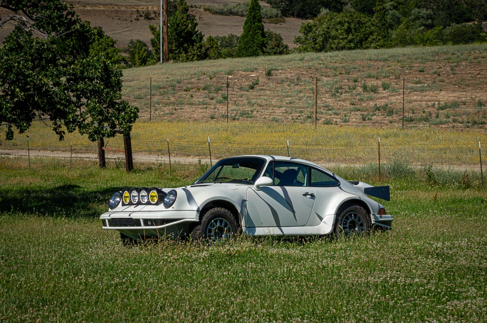 1991 Porsche 964 Carrera 4 - Image 13 of 31