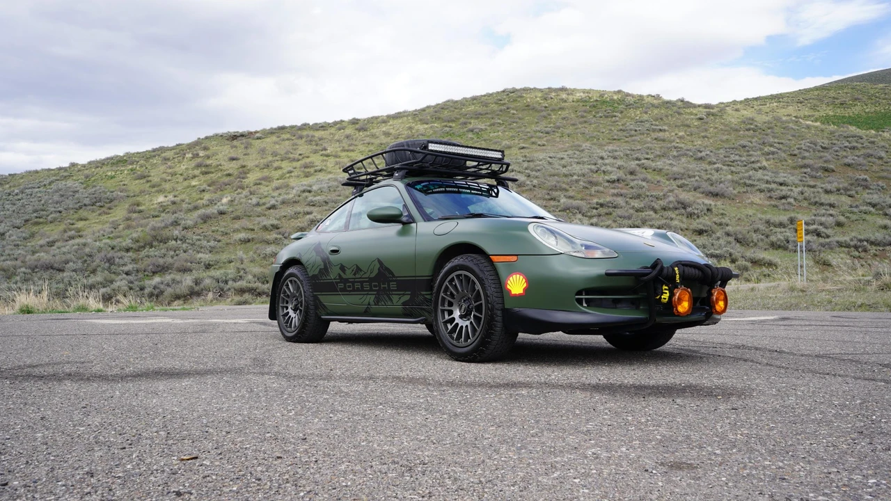 2001 Porsche 996 Carrera - Image 10 of 31