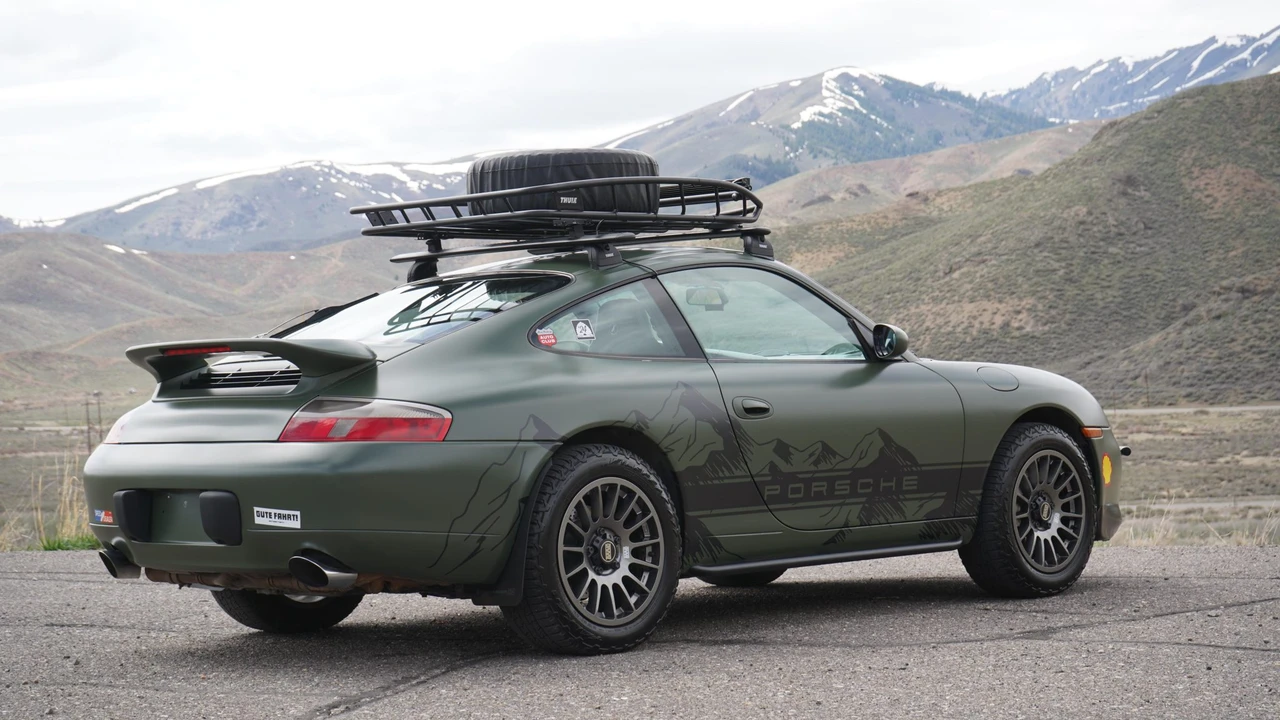 2001 Porsche 996 Carrera - Image 8 of 31