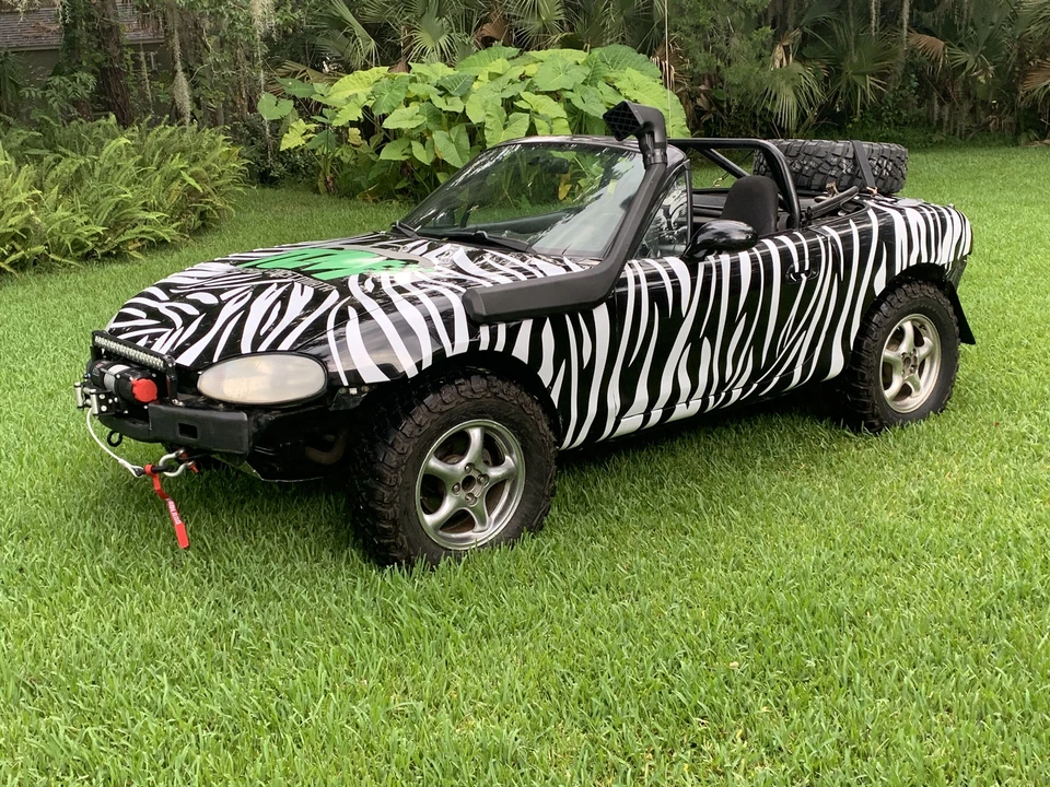 2005 Mazda NB MX-5 Miata - Image 2 of 31