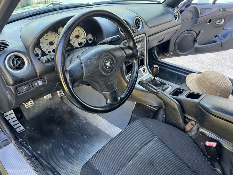 2005 Mazda NB MX-5 Miata - Image 26 of 31