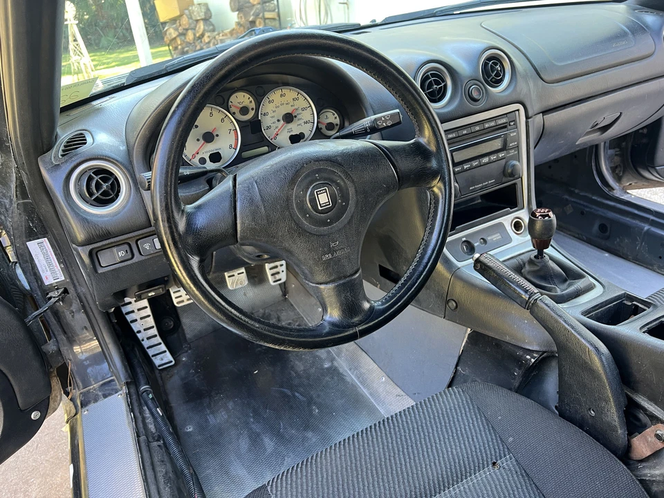 2005 Mazda NB MX-5 Miata - Image 27 of 31