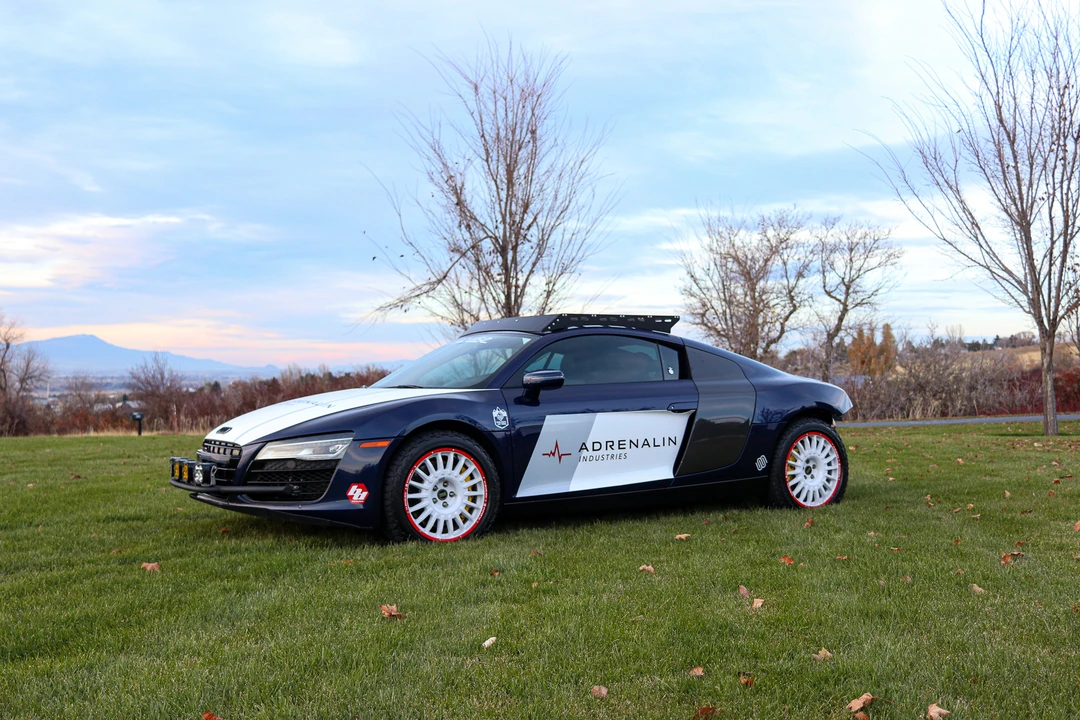2014 Audi 42 R8 - Image 2 of 31