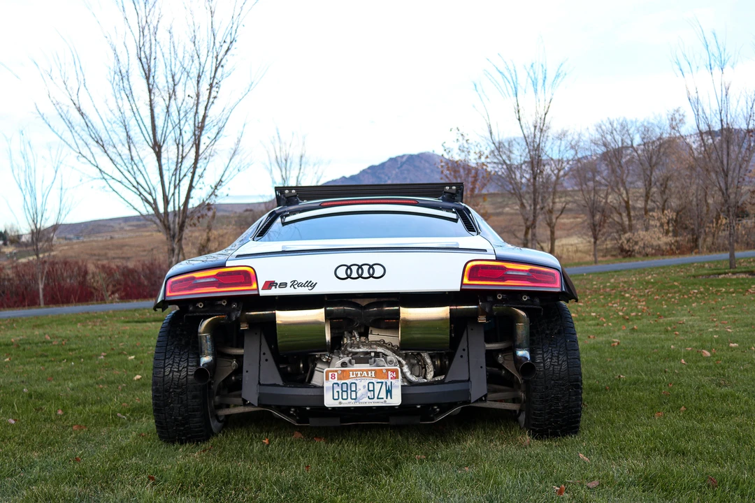 2014 Audi 42 R8 - Image 5 of 31