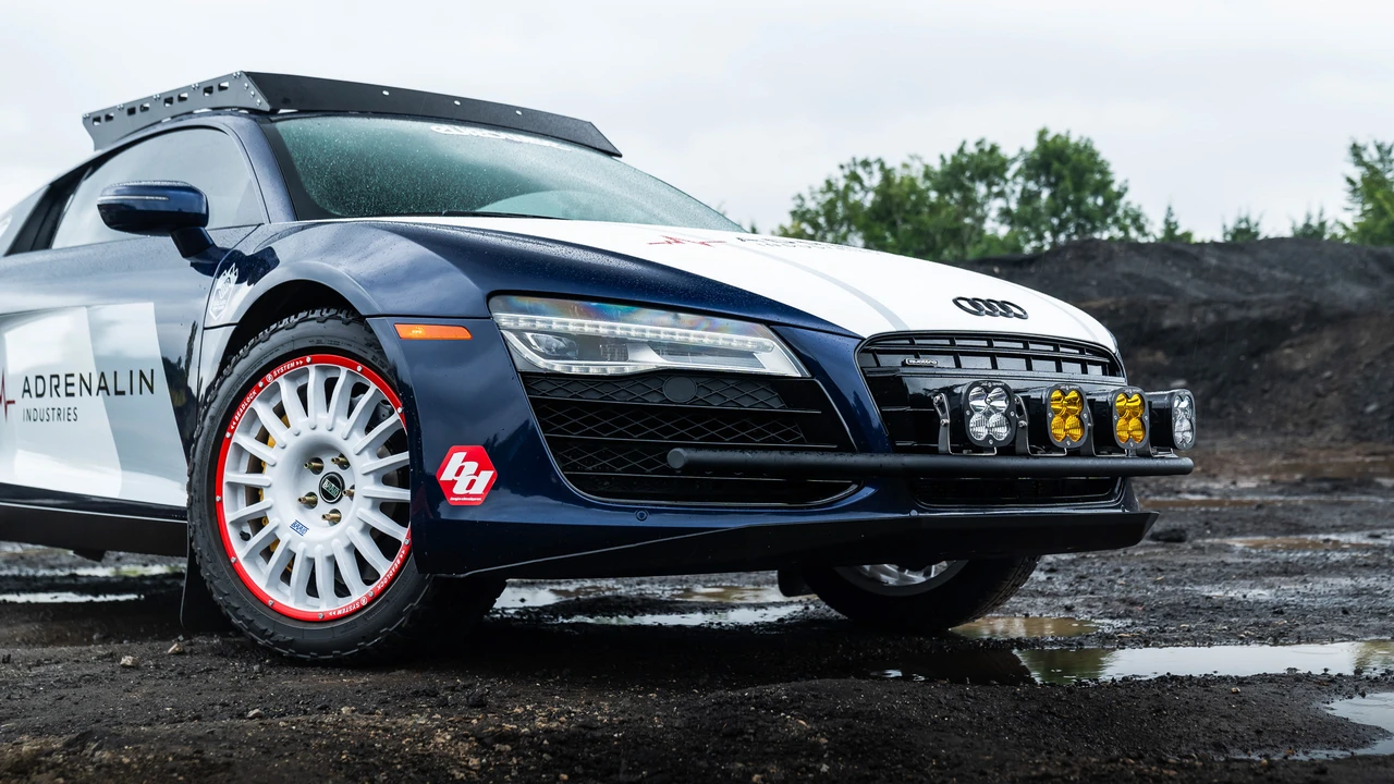 2014 Audi 42 R8 - Image 21 of 31