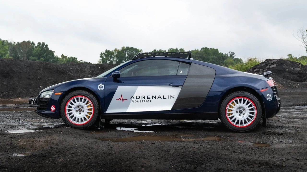 2014 Audi 42 R8 - Image 19 of 31