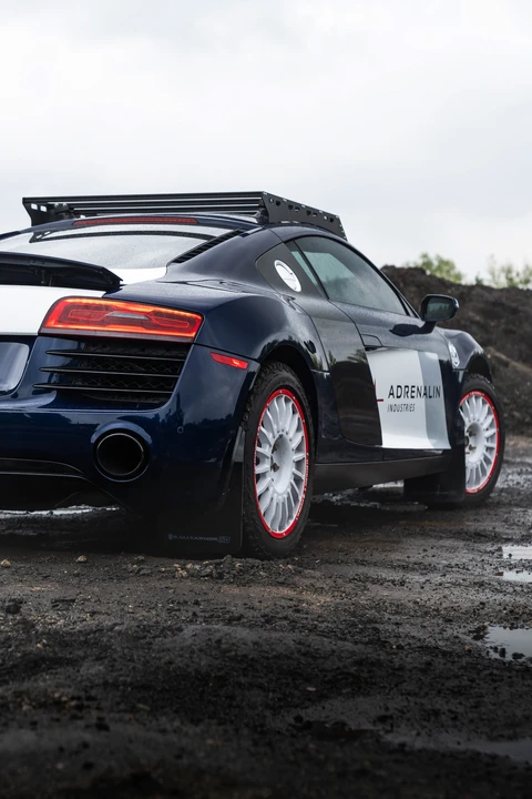 2014 Audi 42 R8 - Image 20 of 31