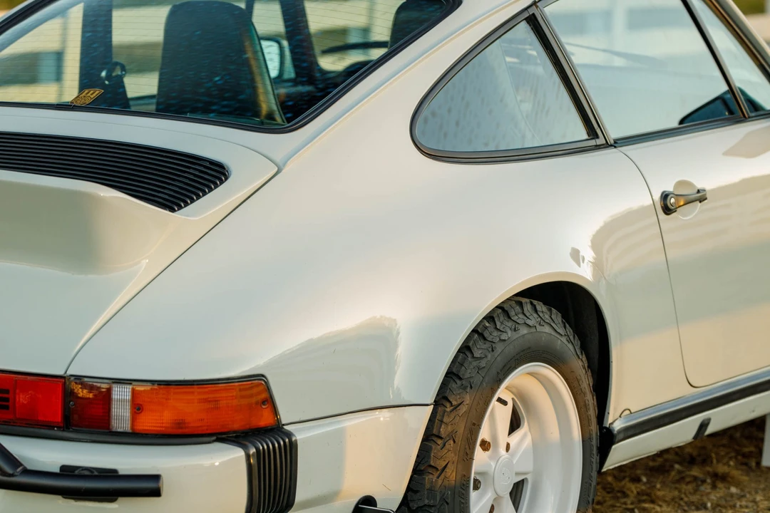 1985 Porsche 911 Carrera 3.2 - Image 27 of 31