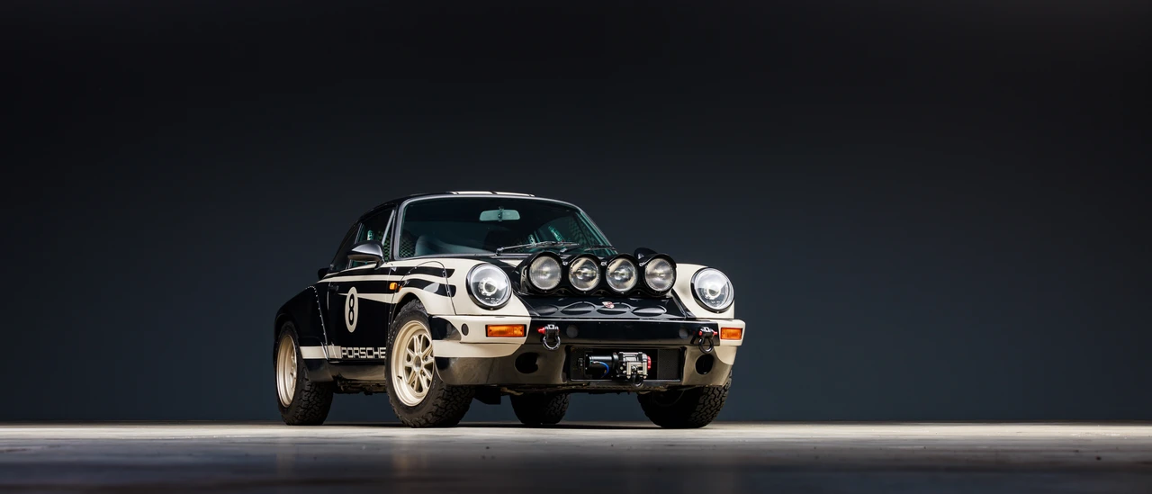 1991 Porsche 964 Carrera 4 - Image 7 of 31