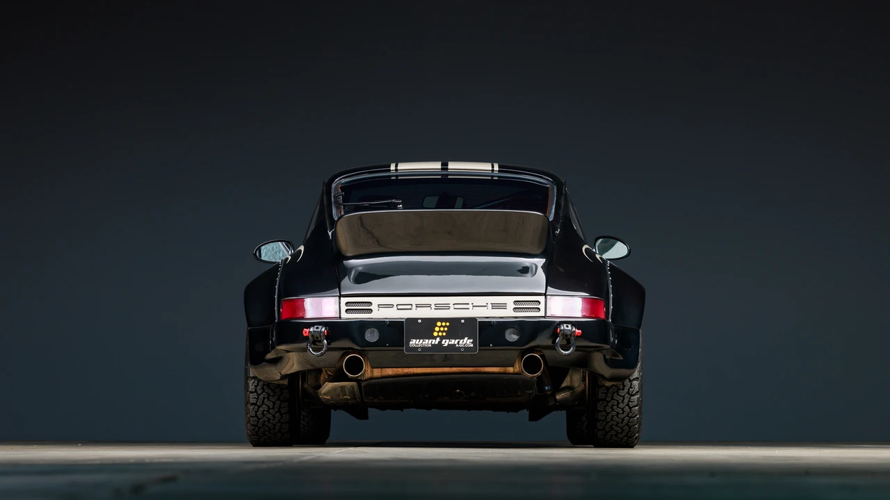 1991 Porsche 964 Carrera 4 - Image 17 of 31