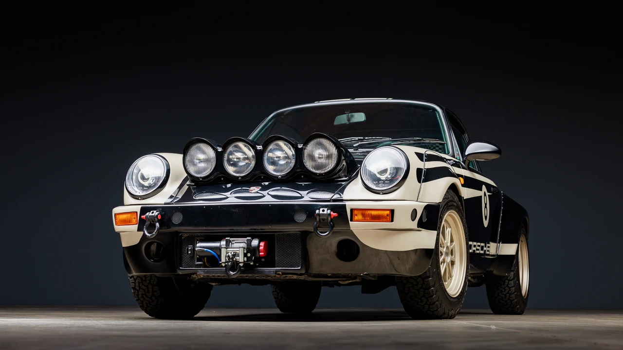 1991 Porsche 964 Carrera 4 - Image 5 of 31