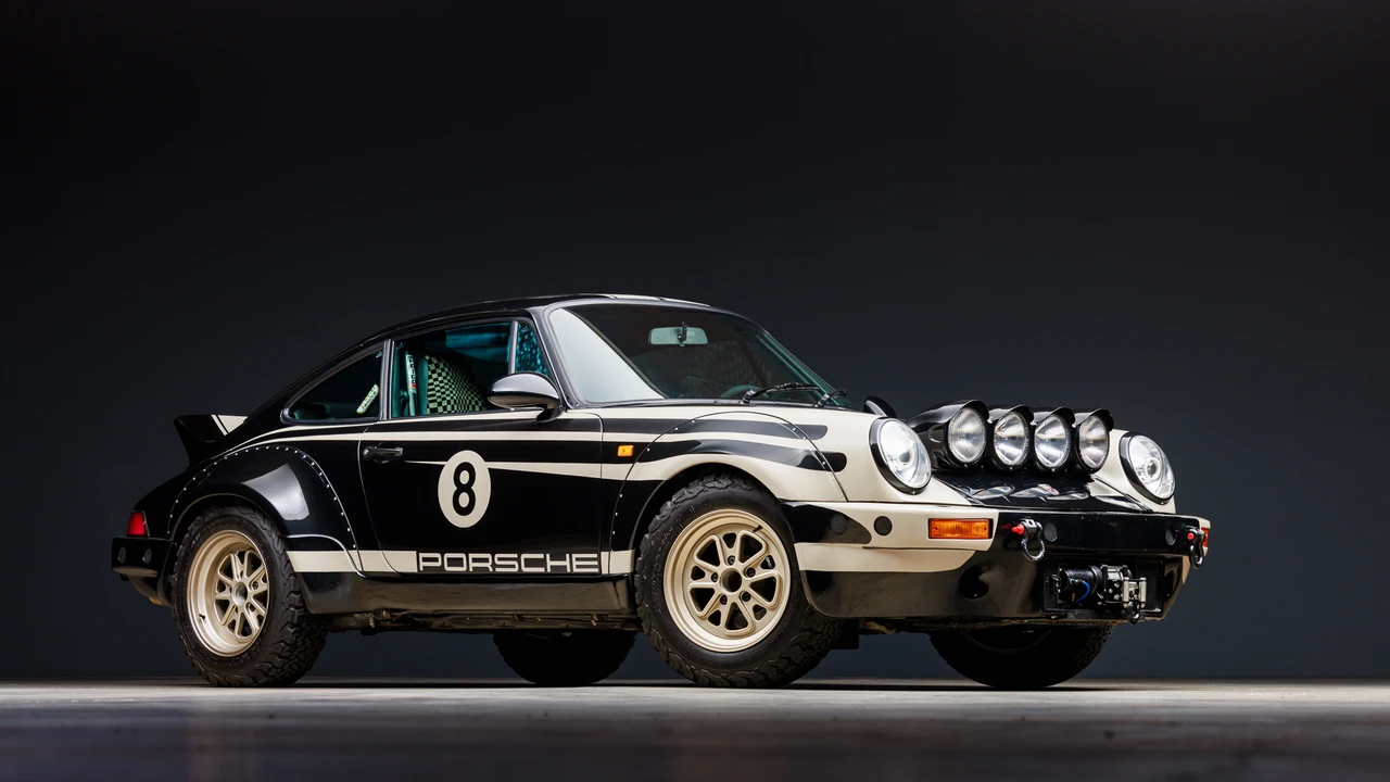 1991 Porsche 964 Carrera 4 - Image 10 of 31