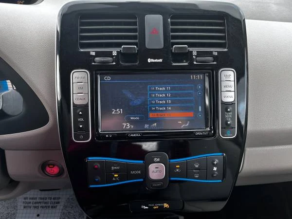 2015 Nissan Leaf - Image 14 of 21