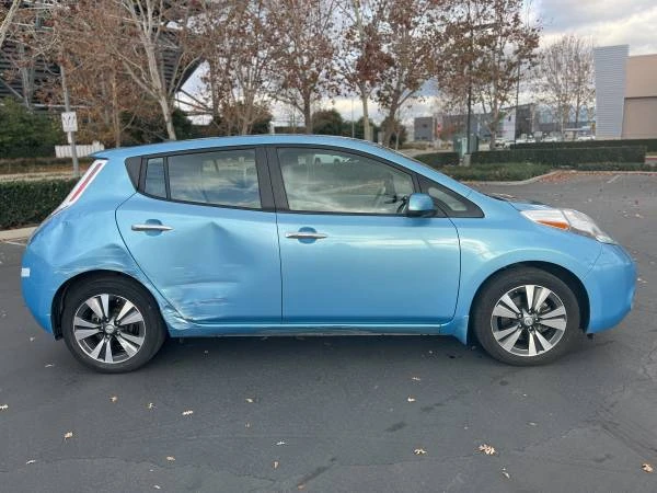 2015 Nissan Leaf - Image 2 of 21