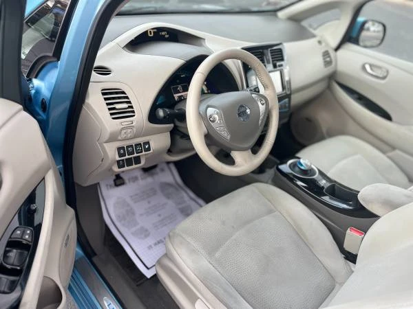 2015 Nissan Leaf - Image 9 of 21