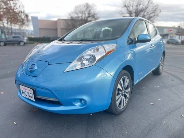 2015 Nissan Leaf - Image 8 of 21