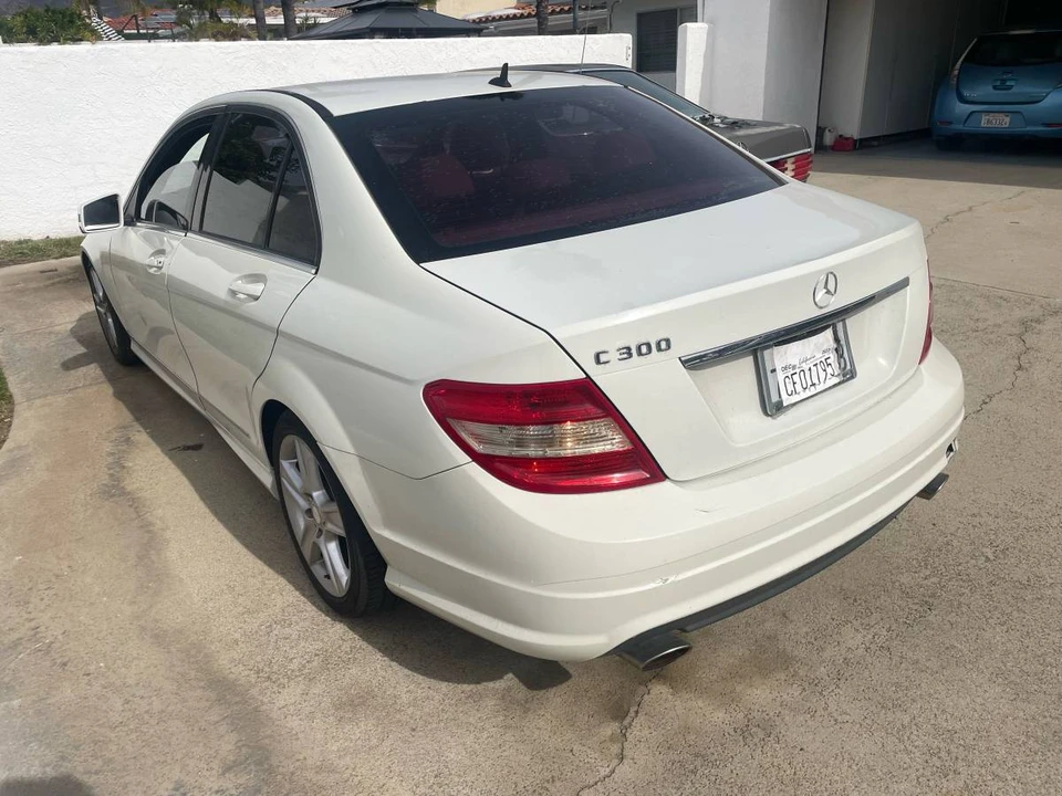 2011 Mercedes-Benz W204 C-Class - Image 17 of 17