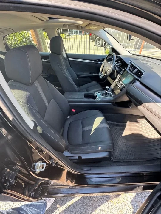 2018 Honda Civic 10th Gen - Image 2 of 4
