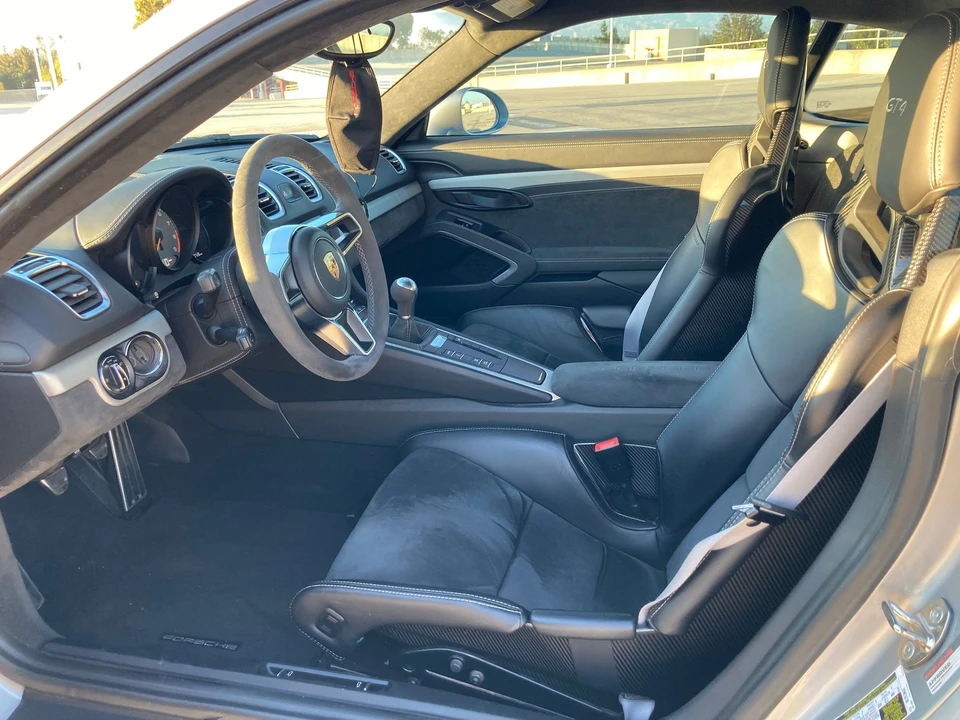 2016 Porsche 981 Cayman GT4 - Image 12 of 23