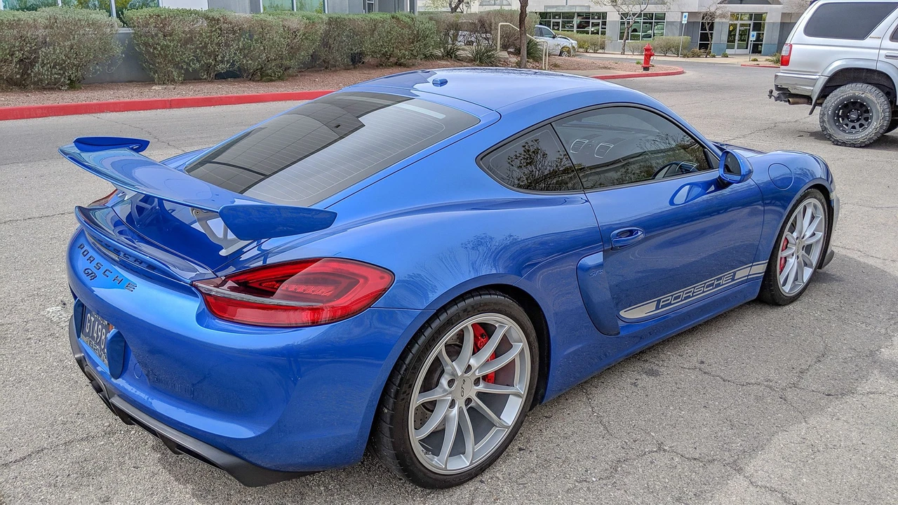 2016 Porsche 981 Cayman GT4 - Image 12 of 31