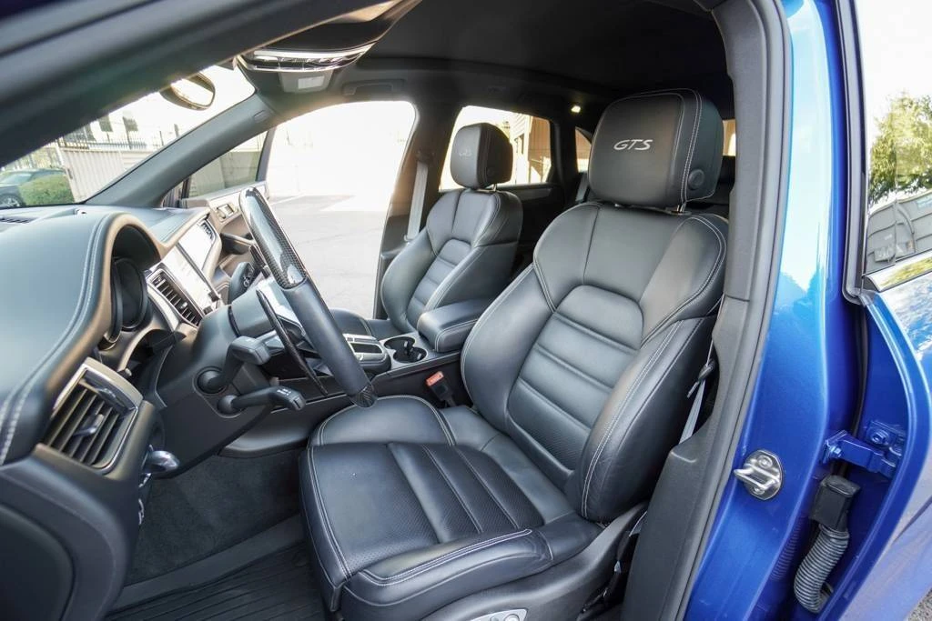 2017 Porsche Macan GTS - Image 8 of 24