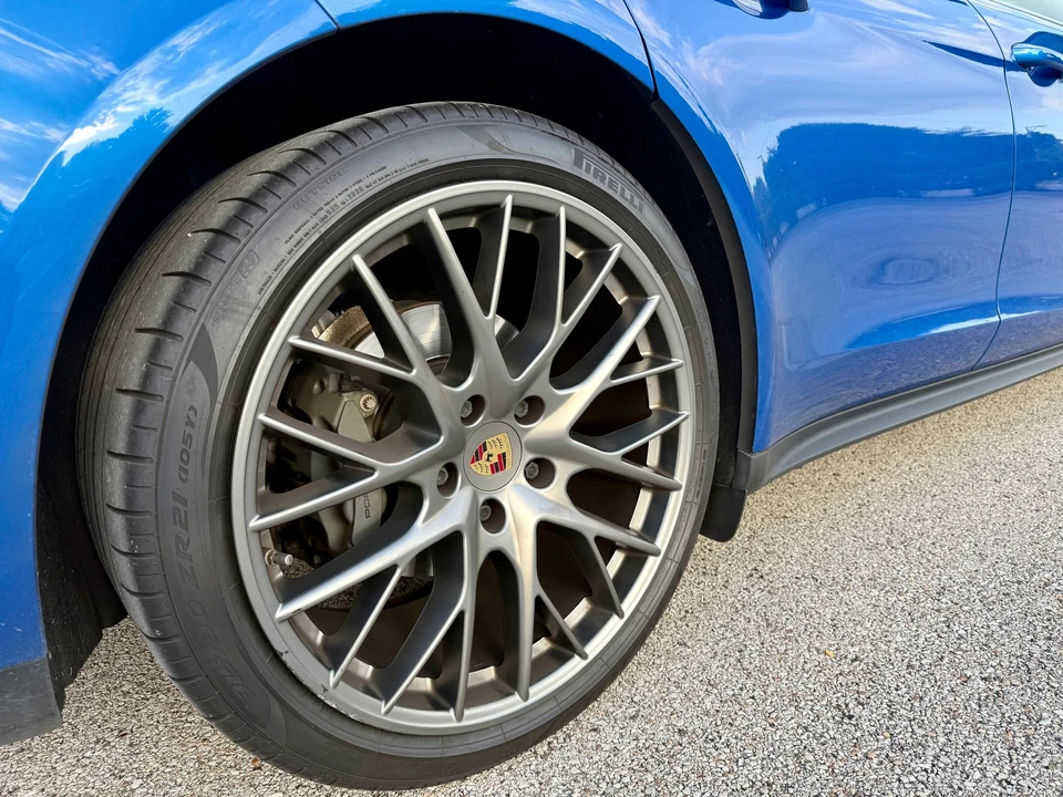 2018 Porsche 971 Panamera 4S - Image 6 of 24